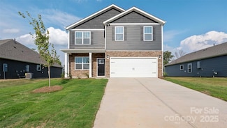 827 Adelston Ln, Asheville, NC 28804