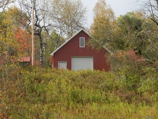 135 Gateway Ln, Middlefield, NY 13326