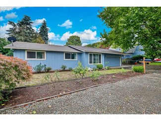 4316 SE Rhodesa St, Milwaukie, OR 97222