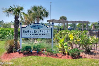 2421 Beachview Dr Unit B1, Ocean Springs, MS 39564