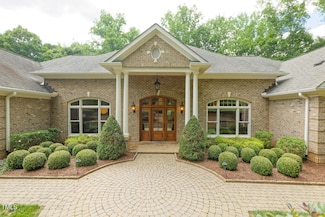 6452 Therfield Dr, Raleigh, NC 27614