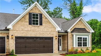 2094 Harris Farm Ct, Burlington, NC 27215