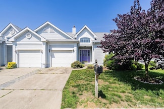 17 Severn Way, Monroe Township, NJ 08831
