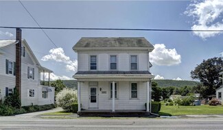 823 W Main St, Valley View, PA 17983