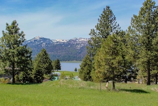 511 Lakeview Dr Unit 3, Cascade, ID 83611