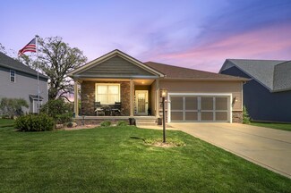 105 Trillium Ln, Valparaiso, IN 46385