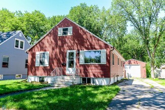 1537 3rd Ave S, Fargo, ND 58103