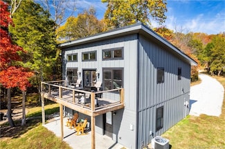 10868 W Pavey Ridge Rd, Hardinsburg, IN 47125