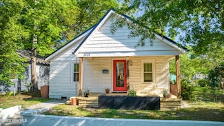 2121 Gibson Ave, Wilmington, NC 28403
