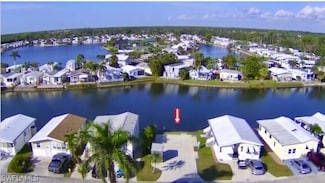 447 Cheetah Dr, Naples, FL 34114