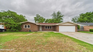 3811 42nd St, Lubbock, TX 79413