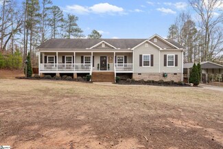 467 Westwood Dr, Laurens, SC 29360