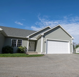 25 Hummingbird Way, Killingly, CT 06241