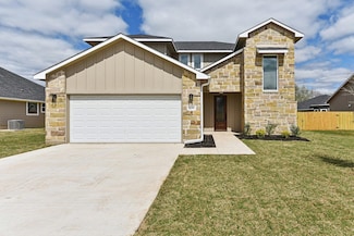 106 Callie St, Smithville, TX 78957