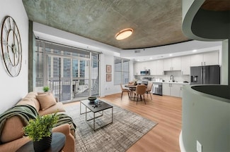 250 Pharr Rd NE Unit 704, Atlanta, GA 30305