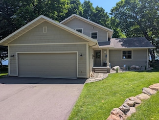 429 Goshawk Ln NW, Hackensack, MN 56452