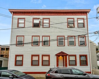 11 Bentley St Unit 4, Salem, MA 01970