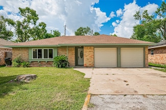 10659 Hazelhurst Dr, Houston, TX 77043