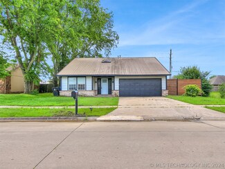 2109 E Reno St, Broken Arrow, OK 74012