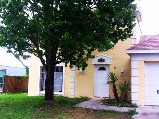 12701 Gorda Cir E, Largo, FL 33773