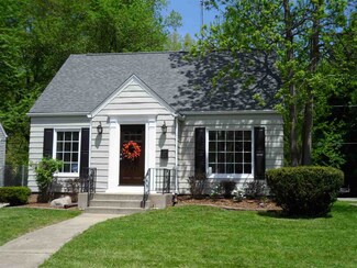 521 W Angela Blvd, South Bend, IN 46617