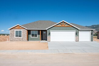 5038 N Bald Eagle Dr, Enoch, UT 84721
