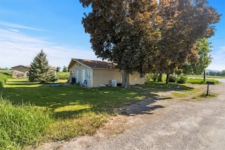 2 W Pryor Rd, Joliet, MT 59041