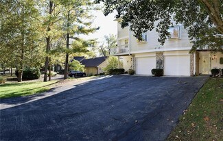 6829 Shore Island Dr, Indianapolis, IN 46220