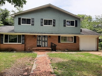 1443 S Parkway E, Memphis, TN 38106