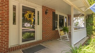 623 Berkshire Dr Unit 54, Saline, MI 48176