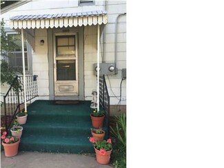 1305 S Oliver St, Wichita, KS 67218