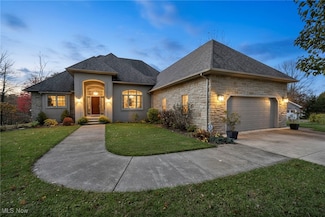 1497 Morning Star Dr, Roaming Shores, OH 44084