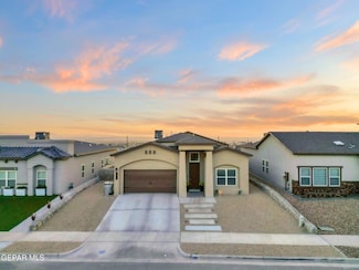 2367 Enchanted Peaks Ln, El Paso, TX 79911
