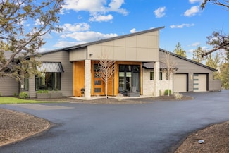 1963 Condor Ct, Redmond, OR 97756