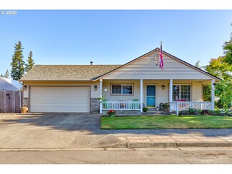 15039 Pebble Beach Dr, Oregon City, OR 97045