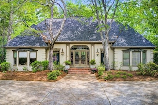 305 Heards Ferry Rd NW, Atlanta, GA 30328