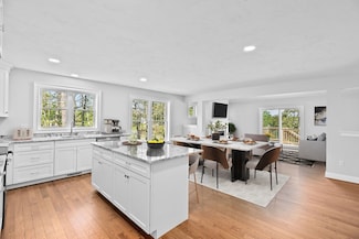 20 Towering Trees Rd, Plymouth, MA 02360