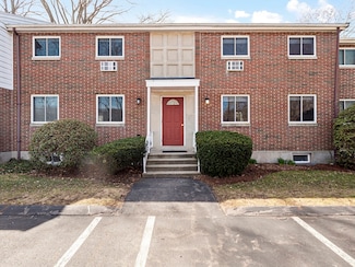 3 Wilson Dr, Framingham, MA 01702