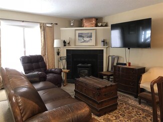 13806 Riverside Townhouse Unit 6, Manchester, VT 05255