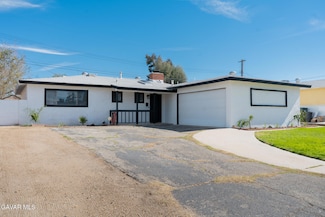 43714 Heaton Ave, Lancaster, CA 93534