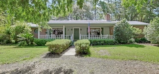 3720 Willow Ave, Deland, FL 32720