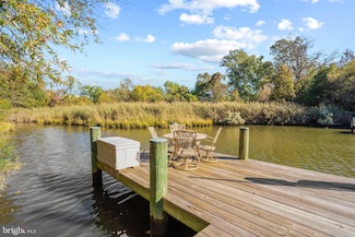 3939 W Shore Dr, Edgewater, MD 21037