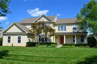 2433 Chablis Dr, Macungie, PA 18062