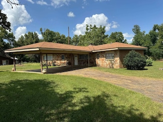 1111 Gilmer Rd, Winnsboro, TX 75494