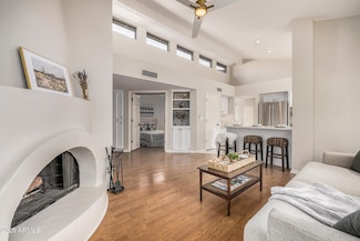 9426 S 47th Place, Phoenix, AZ 85044
