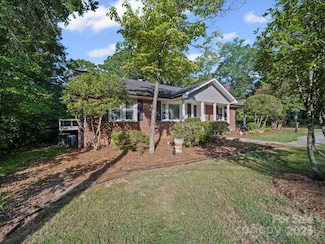 736 Spring St SW, Concord, NC 28025