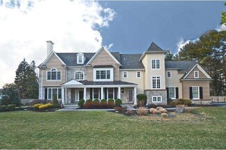 145 Sugartown Rd, Devon, PA 19333