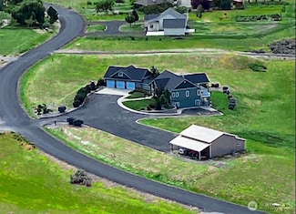 55776 Bay Area Dr NE, Electric City, WA 99123