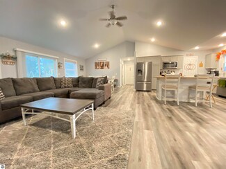 19212 Paradise Ridge Trail, Traverse City, MI 49684