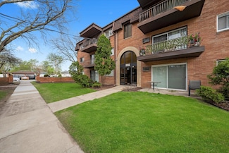 2345 185th Ct Unit 1, Lansing, IL 60438